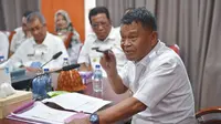 Temui Massa Aksi, Gubernur Sulteng Rusdy Mastura Akan Adukan Penolakan Warga ke Presiden Prabowo