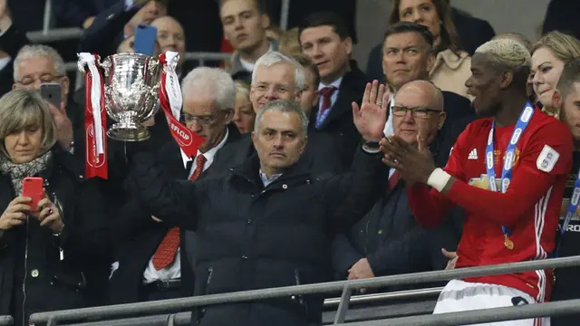 Foto: Daftar Juru Taktik Terkahir yang Sukses Persembahkan Juara Carabao Cup untuk Klubnya, Erik Ten Hag Buat MU Buka Puasa setelah 6 Tahun