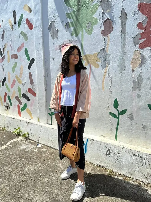 Ide Padu Padan Rok Batik ala Mutiara Baswedan/Instagram @mutiarabaswedan