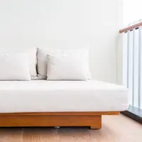 Model dipan kayu untuk springbed