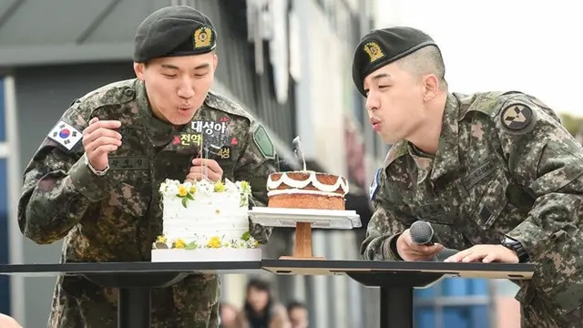 7 Potret Terbaru Taeyang dan Daesung Big Bang Usai Wamil, Disambut Haru Bahagia