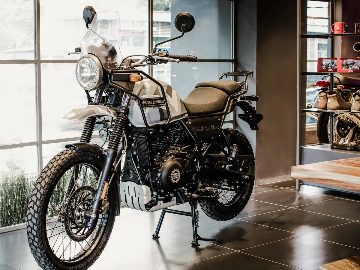 custom royal enfield himalayan