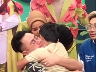 6 Momen Haru Nassar Bertemu Sang Putra, Rindu Usai 7 Tahun Tak Berjumpa (IG/allartis)