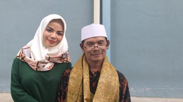 Dinar Candy (Foto:Sapto Purnomo)