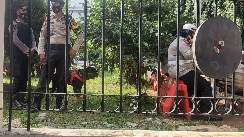 Anjing pelacak di sidang Rizieq Shihab