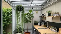 7 Inspirasi Dapur Kecil Semi Outdoor dengan Rangka Baja Ringan dan Tanaman Hias