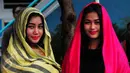 Duo Serigala sangat identik dengan image seksi. Namun di Bulan Ramadan ini, Pamela Safitri dan Ovi Novianti mengaku ingin stop tampil seksi, Jakarta, Jumat, (19/6/2015). (Liputan6.com/Faisal R Syam)