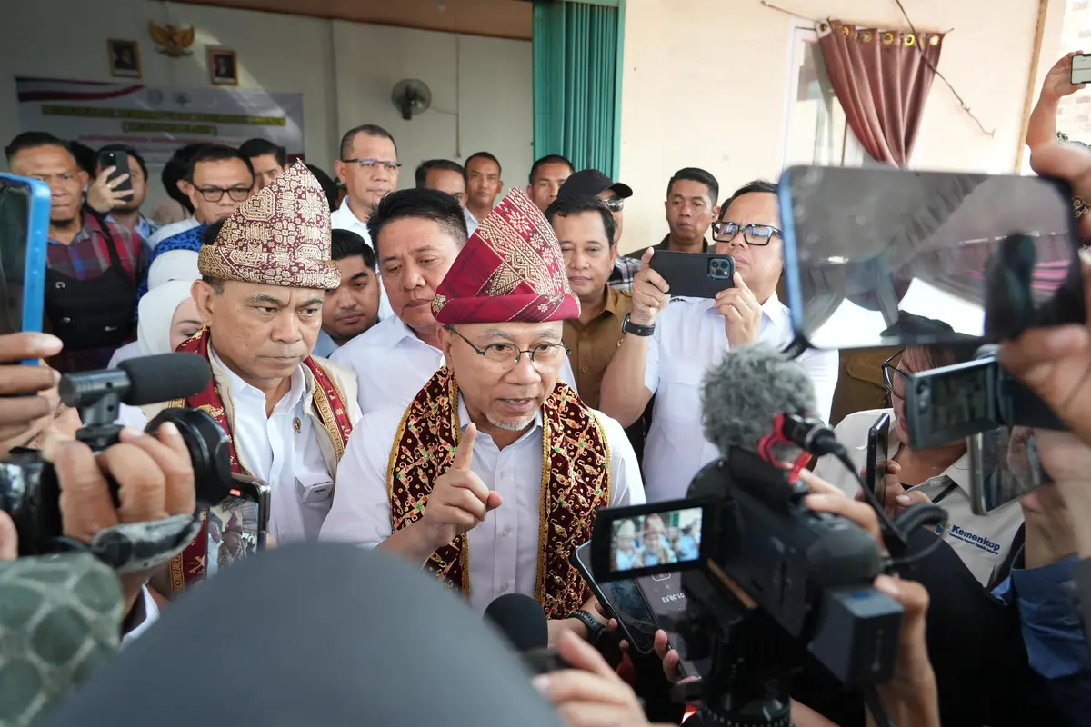 Kopdes Merah Putih Bakal Dapat Rp3 Miliar, Menko Zulhas Tegaskan Bukan dari APBN