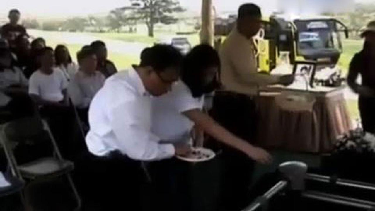 Suasana Haru Selimuti Pemakanan Bocah SD Tenggelam