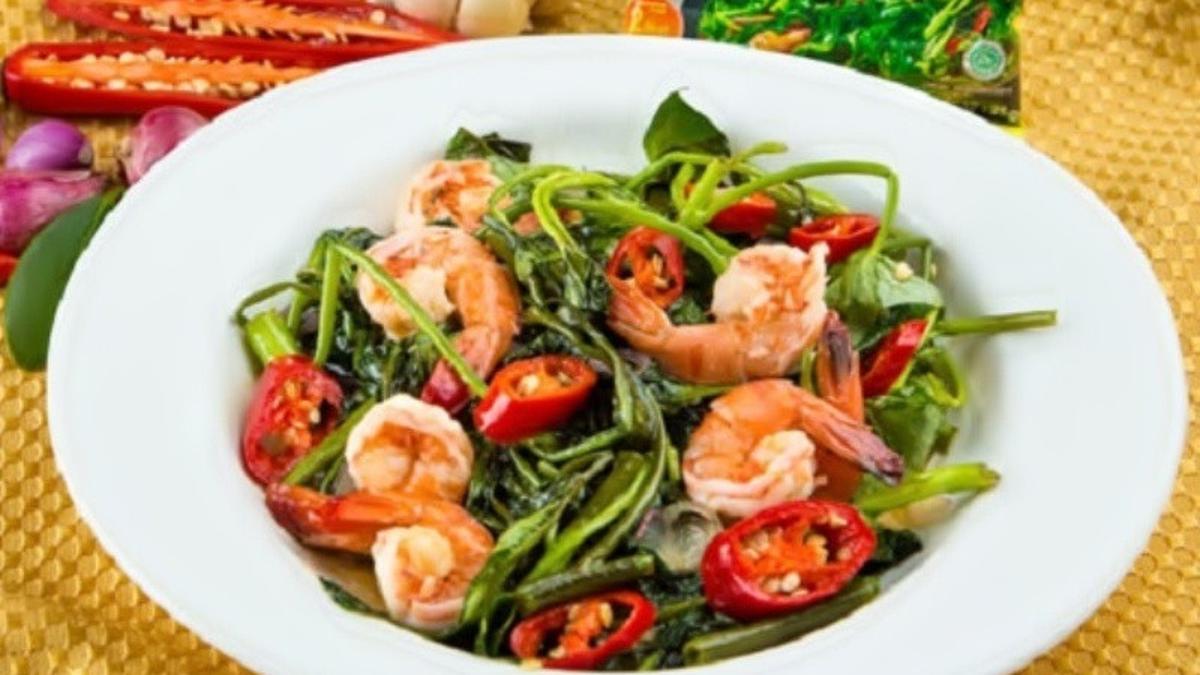 Resep Menu Sahur, Kangkung Cah Udang - Lifestyle Fimela.com