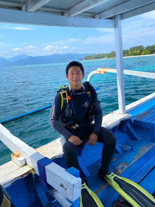 6 Potret Terbaru Rio Haryanto Pembalap yang Dikabarkan Akan Menikahi Larissa Chou