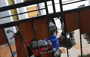 Rumah Polisi Karawang Dirusak Sekelompok Orang Bawa Senjata Tajam