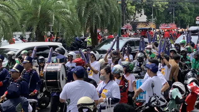 Pendukung PDIP dan NasDem saling bersua di KPU