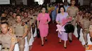 Citizen6, Magelang: Sebanyak 836 Calon Perwira TNI - Polri menerima pembekalan dari Ibu Kehormatan Taruna Akademi TNI Tetty Agus Suhartono dan Komandan Jenderal (Danjen) Akademi TNI Marsda TNI Sru A. Andreas. (Pengirim: Badarudin Bakri)
