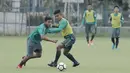 Bek Timnas Indonesia, Rifad Marasabessy, saat latihan di Lapangan ABC Senayan, Jakarta, Kamis (22/2/2018). Latihan ini dilakukan untuk persiapan Piala AFF U-18 2018 dan Piala Asia U-19 2018. (Bola.com/M Iqbal Ichsan)