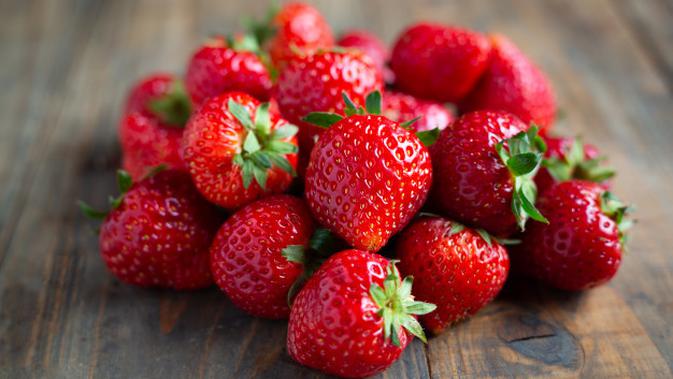 Ilustrasi buah stroberi. Sumber : Freepik