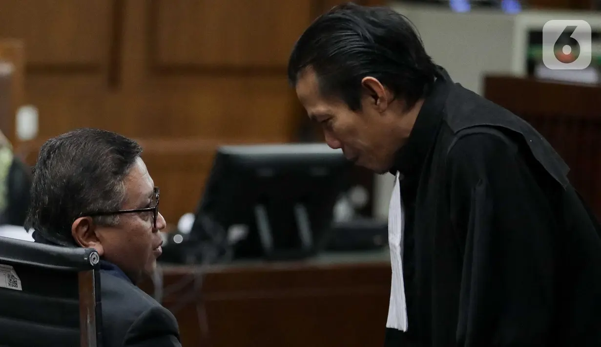 Dalam surat dakwaan JPU yang dibacakan dalam sidang, Hasto Kristiyanto juga didakwa menghalang-halangi proses penyidikan terhadap tersangka Harun Masiku yang tengah dilakukan KPK pada Januari 2020 lalu. (Liputan6.com/Herman Zakharia)