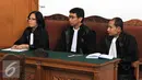 Pengacara Christopher Daniel saat menghadiri sidang pembacaan tuntutan perkara kecelakaan maut di Pondok Indah di PN Jaksel, Kamis (30/7/2015). Sidang ditunda karena terdakwa sakit dan akan dihadirkan pada Rabu (5/8/2015). (Liputan6.com/Helmi Afandi)