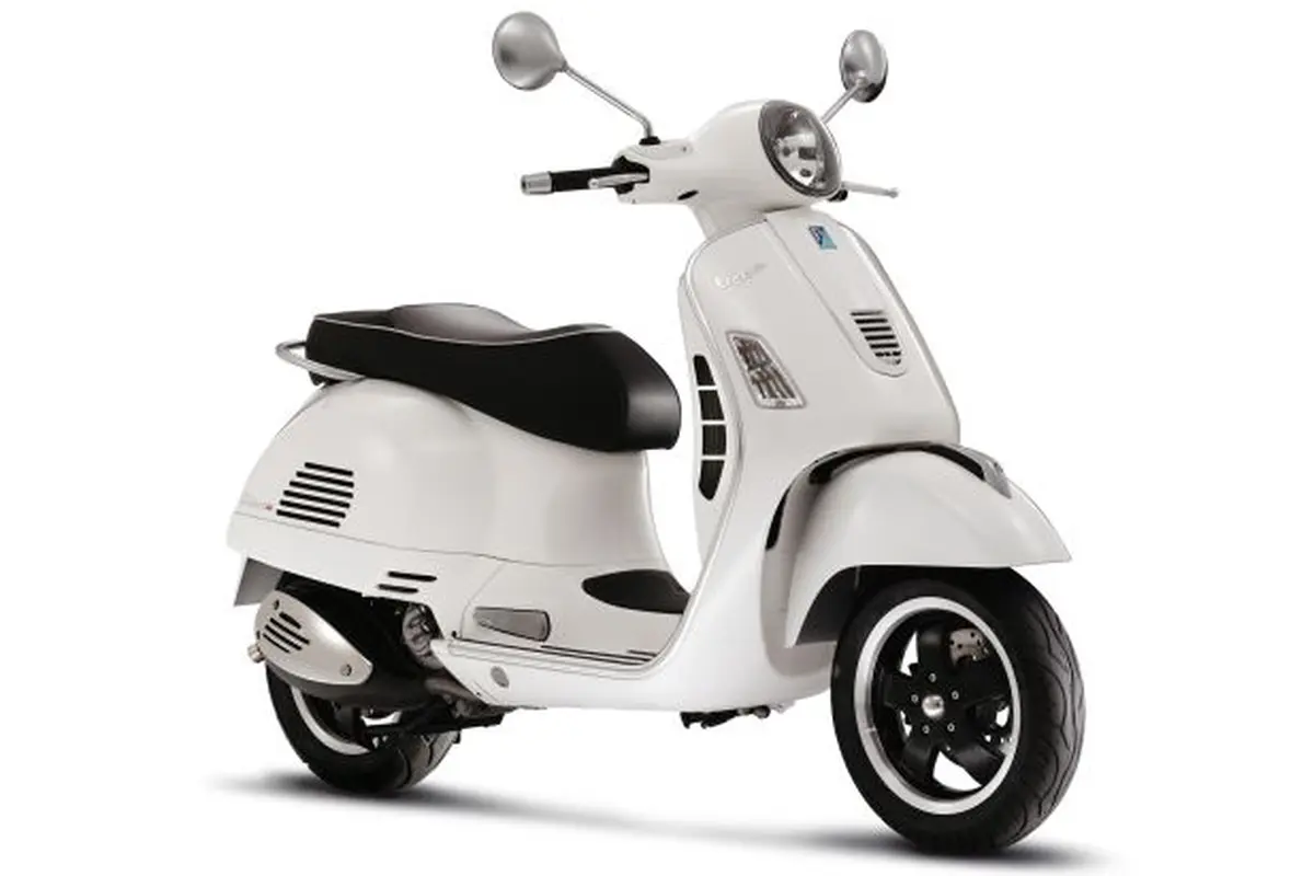 Adik Baru Vespa GTS 300 Lahir Dengan Fitur Canggih