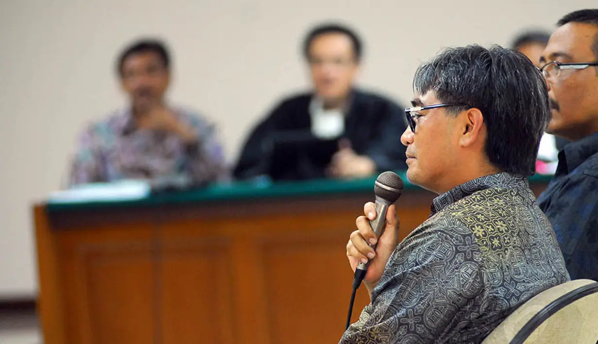 Andi Zulkarnaen Anwar atau Choel Mallarangeng bersaksi untuk mantan Menpora Andi Mallarangeng di Pengadilan Tipikor, Senin (19/5/14). (Liputan6.com/Miftahul Hayat)