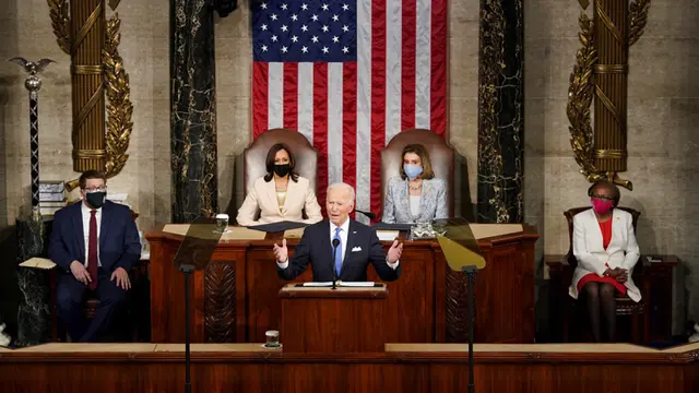 FOTO: Joe Biden Sampaikan Capaian 100 Hari Kepemimpinannya di Kongres AS