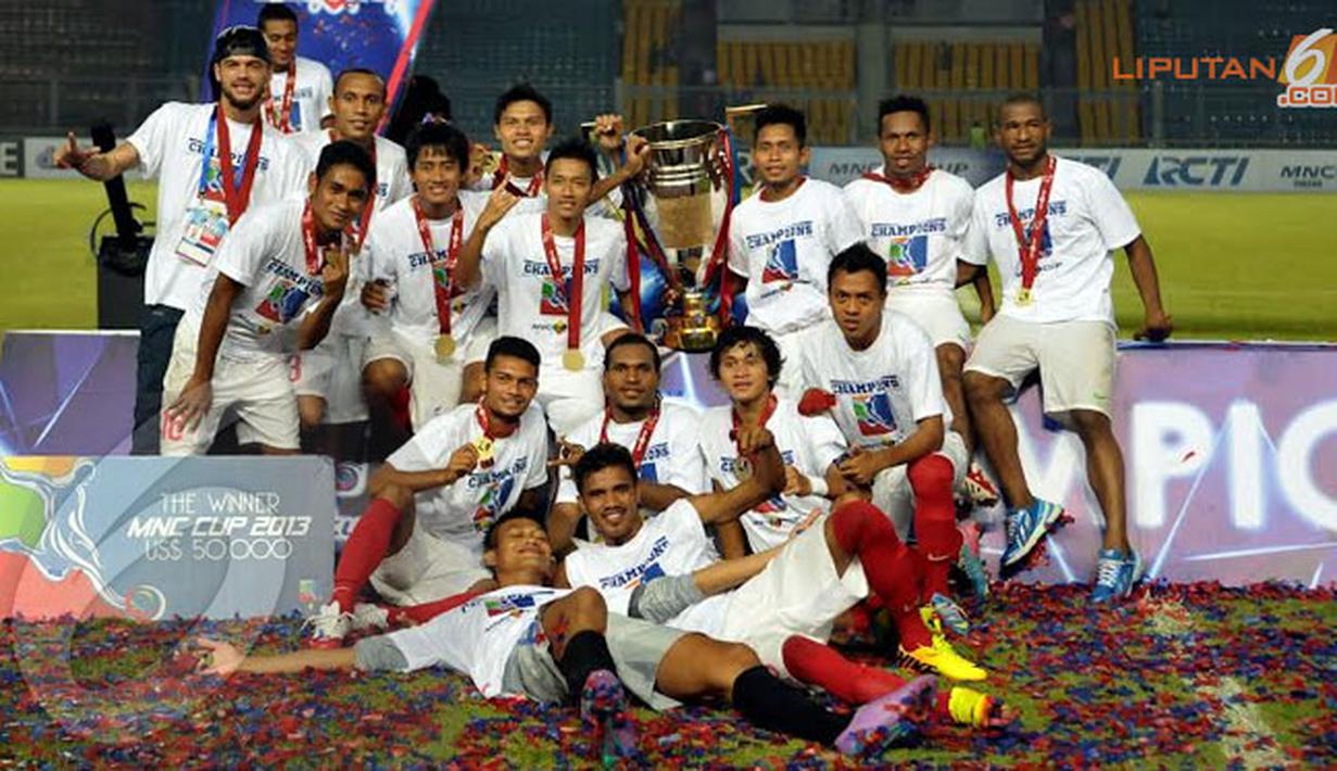 [FOTO] Senyum Kemenangan Timnas U23 Boyong Piala - Foto Liputan6.com
