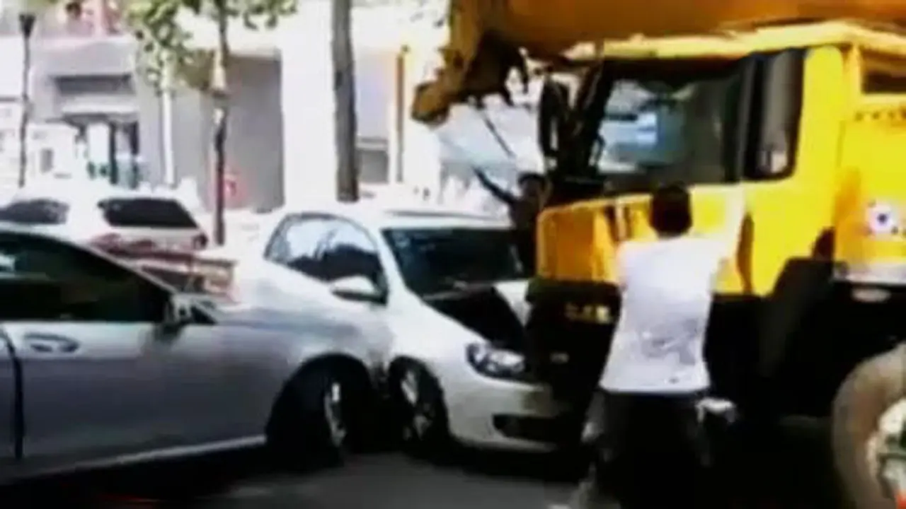 Penyakit Ayan Kumat, Sopir Crane Tabrak 6 Kendaraan