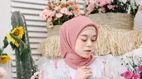 Lesti Kejora Ingatkan Penggemarnya untuk Tidak Lagi Menghakimi Keluarga Iis Dahlia