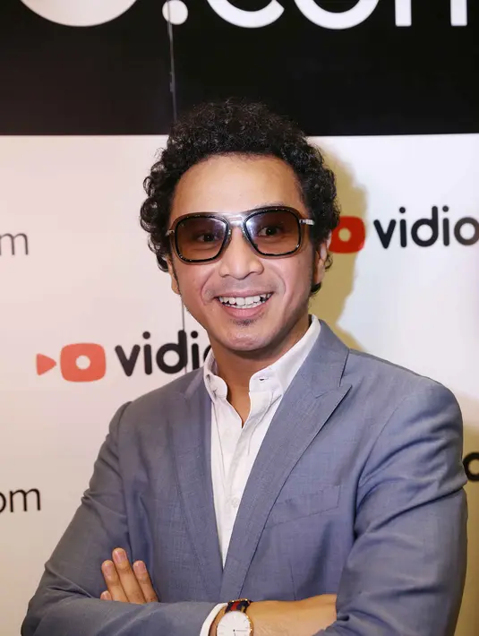 Giring Nidji juga mengungkap dengan melalui wadah seperti Vidio.com Music Battle ini, para peserta akan dihadapkan dengan sebuah peluang emas menunjukan bakat talenta musik mereka. (Nurwahyunan/Bintang.com)