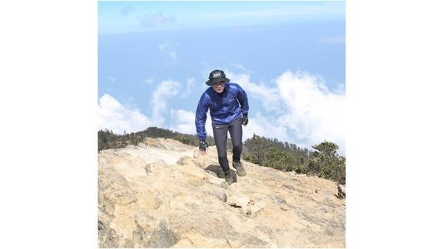 5 Gaya Santai AHY Saat Traveling Ini Keren Abis