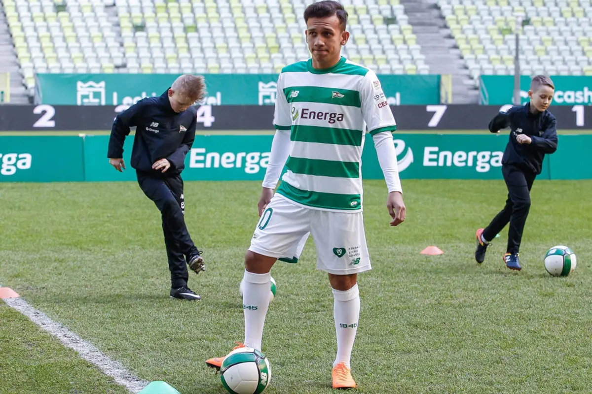 FOTO: Egy Maulana Resmi Bergabung dengan Lechia Gdansk