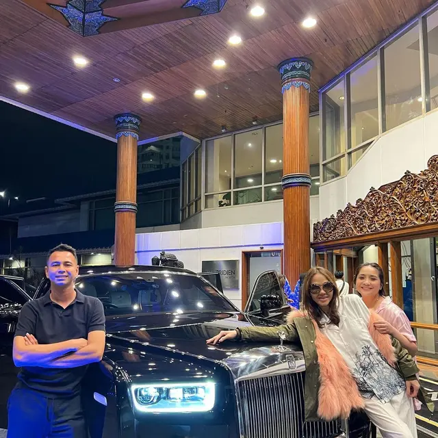 Kedatangan Bunda Corla di Indonesia disambut kalangan artis seperti Raffi Ahmad dan Nagita Slavina (Foto: Instagram raffinagita1717)