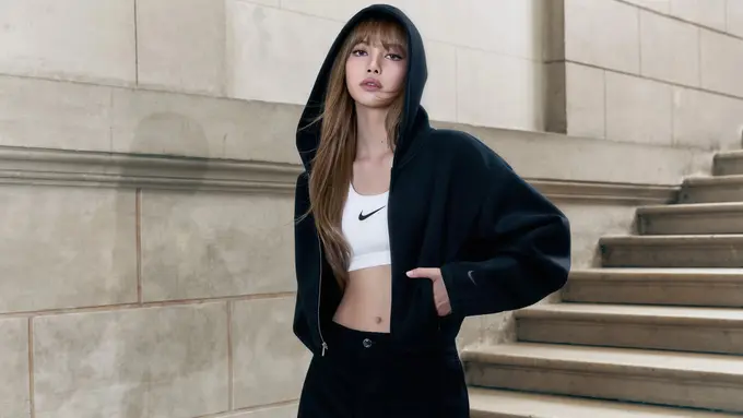Kolaborasi dengan Lisa BLACKPINK, Koleksi Nike Air Max 95 Langsung Ludes Terjual