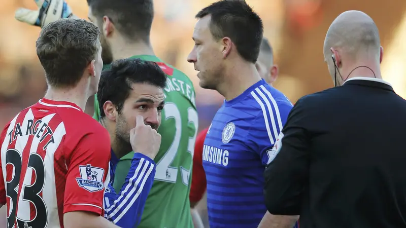 Imbang Lawan Southampton, Fabregas Keluhkan Wasit