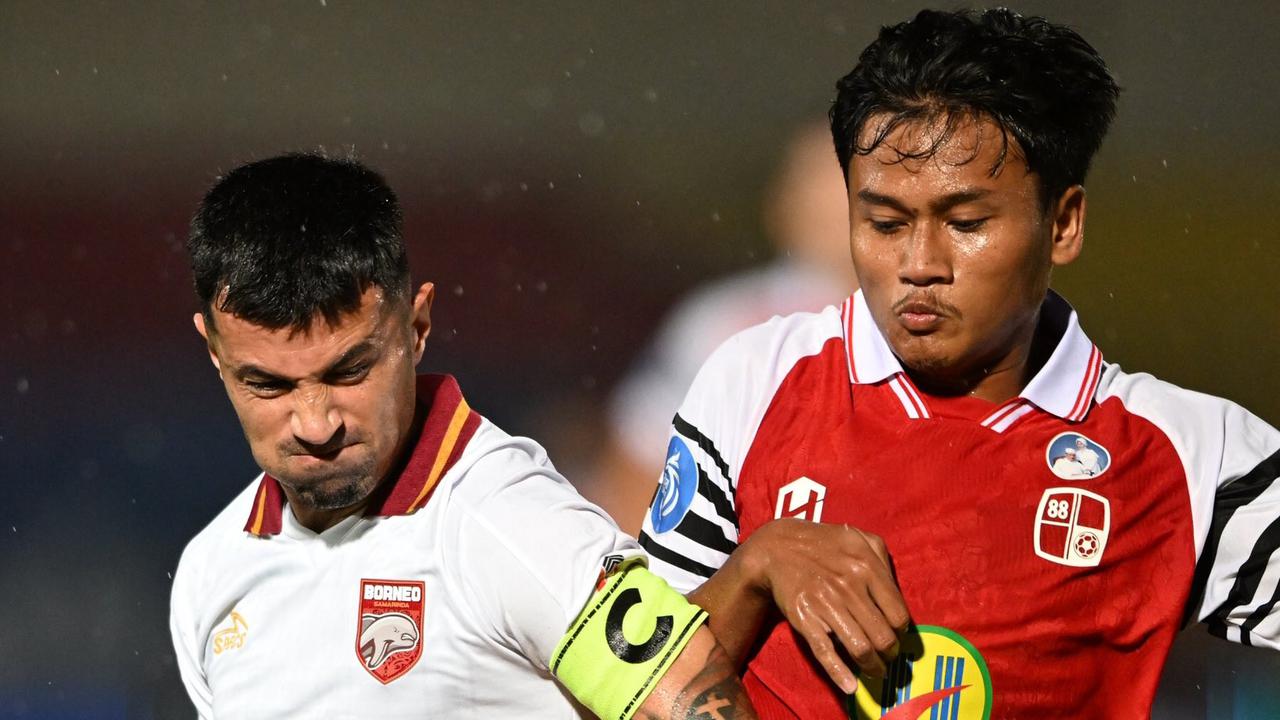 Barito Putera vs Borneo FC