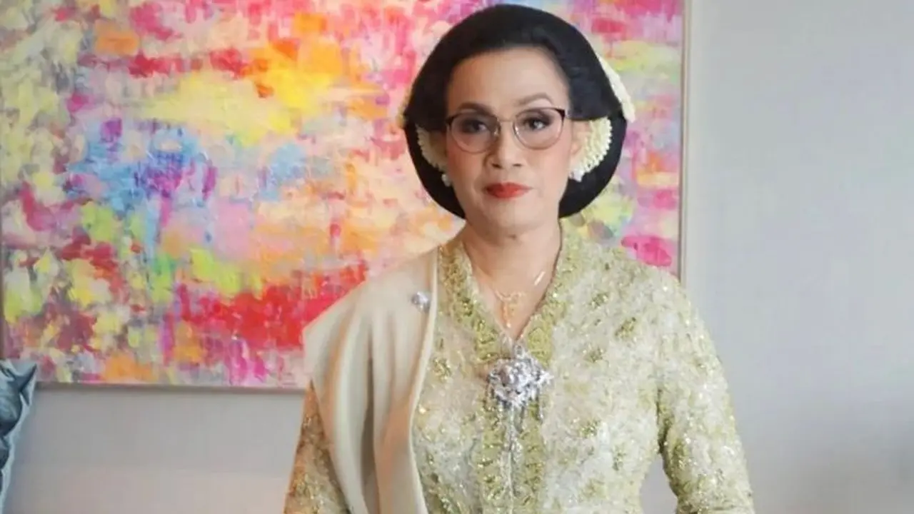 Gaya Sri Mulyani Pakai Kebaya Hijau di Acara Pernikahan Anak Bungsu, Tuai Pujian