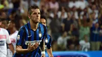 Penyerang Internazionale, Stevan Jovetic, mengaku hampir bergabung dengan Juventus di era pelatih Antonio Conte. (AFP/GIUSEPPE CACACE)