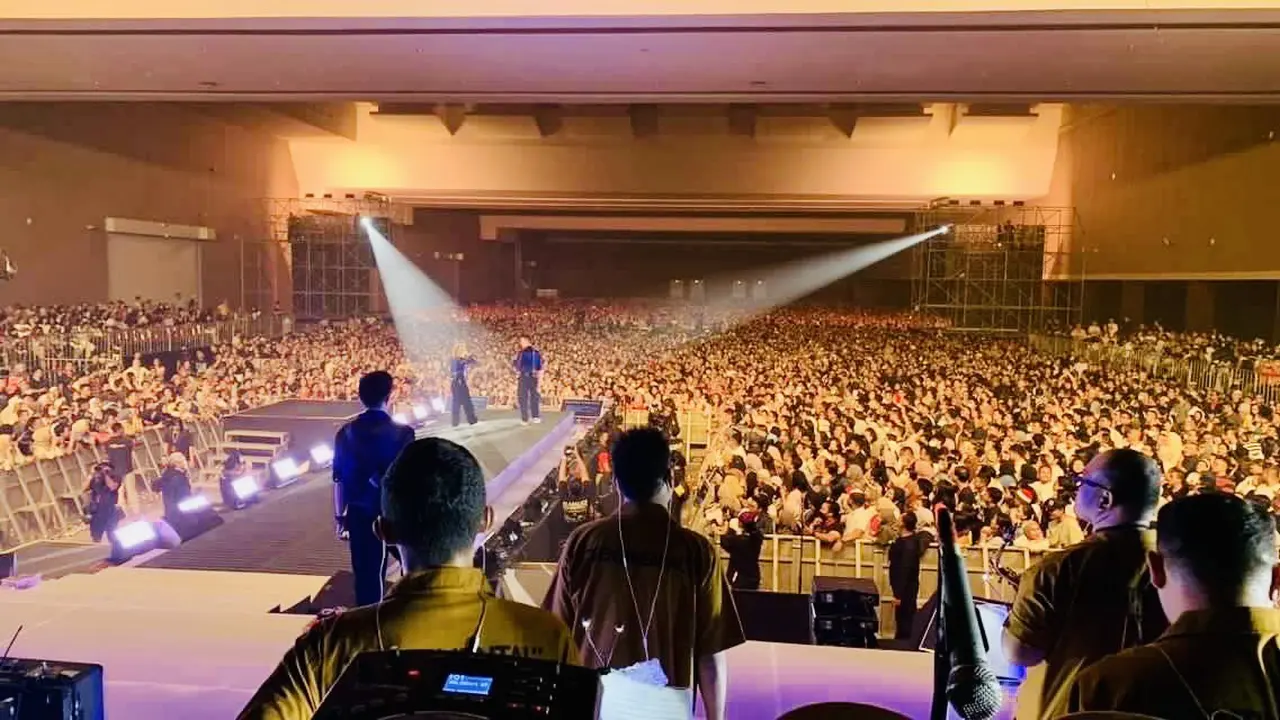 Maliq & D'Essentials