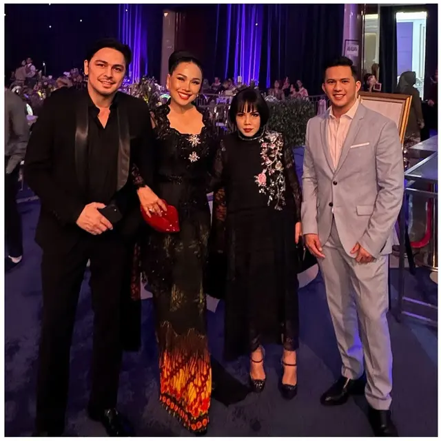 6 Outfit Kondangan Ala Titi DJ, Inspirasi Glamor dan Elegan di Usia 59 Tahun