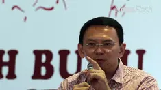 Jaksa Agung, HM Prasetyo mengatakan keputusan penonaktifan Gubernur DKI, Basuki Tjahaja Purnama menunggu vonis hakim dalam kasus dugaan penistaan agama