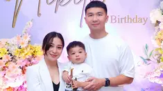 Kejutan ulang tahun Nikita Willy ke-30 direncanakan oleh keluarga secara matang, meski akhirnya bocor di detik-detik terakhir. Ibunda Nikita, Yora Febrina menyebut bahwa pihak keluarga telah bekerja sama dengan Indra Priawan untuk surprise party tersebut. (Liputan6.com/IG/@yorafebrina)
