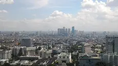 Cuaca Hari Ini: Jakarta Cerah Berawan, Suhu Capai 33 Derajat