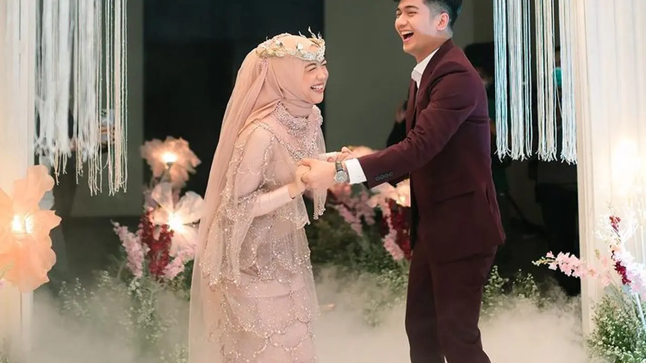 Teuku Ryan dan Ria Ricis rayakan wedding anniversary pertama, gelar pesta mewah bak resepsi pernikahan (Foto: riaricis1795 studiokencana)