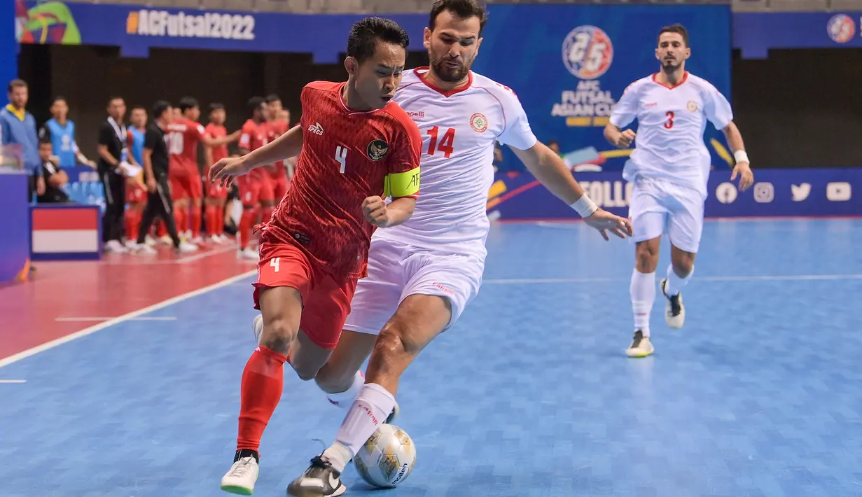 Di babak kedua Timnas Indonesia langsung membuat gol saat laga belum genap satu menit. Gol keempat tersebut dicetak oleh kapten tim Mochamad Iqbal Rahmatullah lewat bola rebound yang mengenai kepalanya setelah tembakan kaki kirinya sempat diblok kiper Hussein Hamadani. (AFC/Khaleel Nadoum)