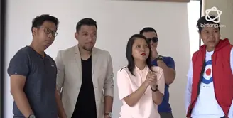 Cintailah Dia, Menjadi Awal Baru untuk Base Jam.