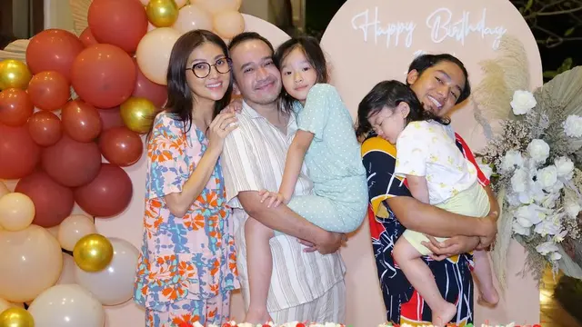 [Fimela] Kejutan Ultah Ruben Onsu