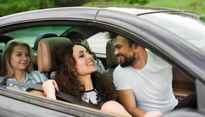 Mabuk perjalanan bisa mengganggu kenyamanan saat bepergian, tetapi ada cara sederhana untuk mencegahnya. Baca artikel ini agar kamu dan keluarga dapat terhindar dari ancaman mabuk perjalanan saat bepergian jauh. (Foto dok: Freepik/EyeEm).