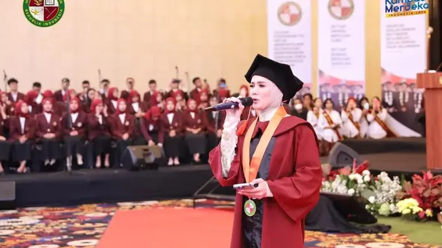Wisuda Mulan Jameela