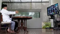 Ketua Umum Dewan Masjid Indonesia (DMI) Jusuf Kalla melakukan telekonferensi bersama pengurus DMI. (Istimewa)