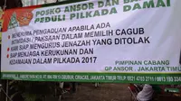 Pengurus Cabang Gerakan Pemuda (GP) Ansor Jakarta Timur membentuk Satgas Penanganan Jenazah. (Liputan6.com/Nanda Putra Perdana)